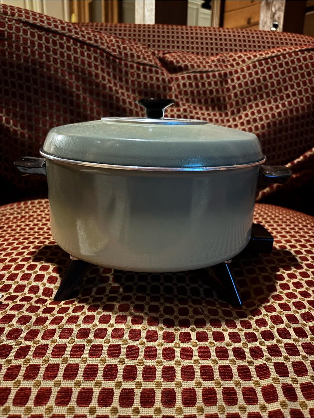 Manhattan Avocado Green 5 Qt. French Fryer & Buffet Cooker